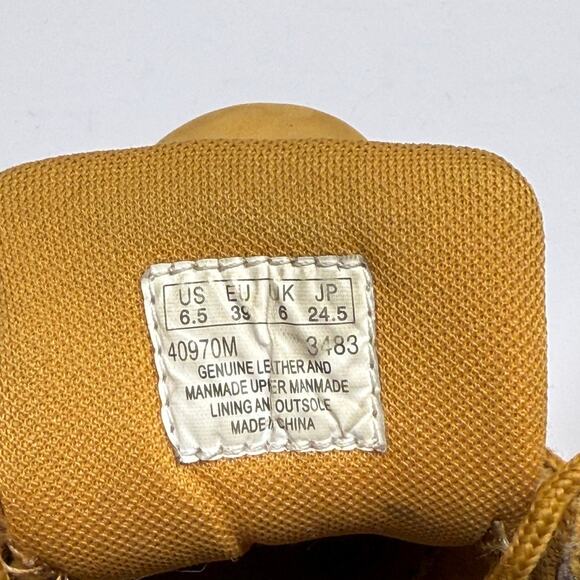 Timberland Boots Wheat Gold Emblem Hiking Outdoors Casual Preppy Womens Size 6.5 - Picture 4 of 11